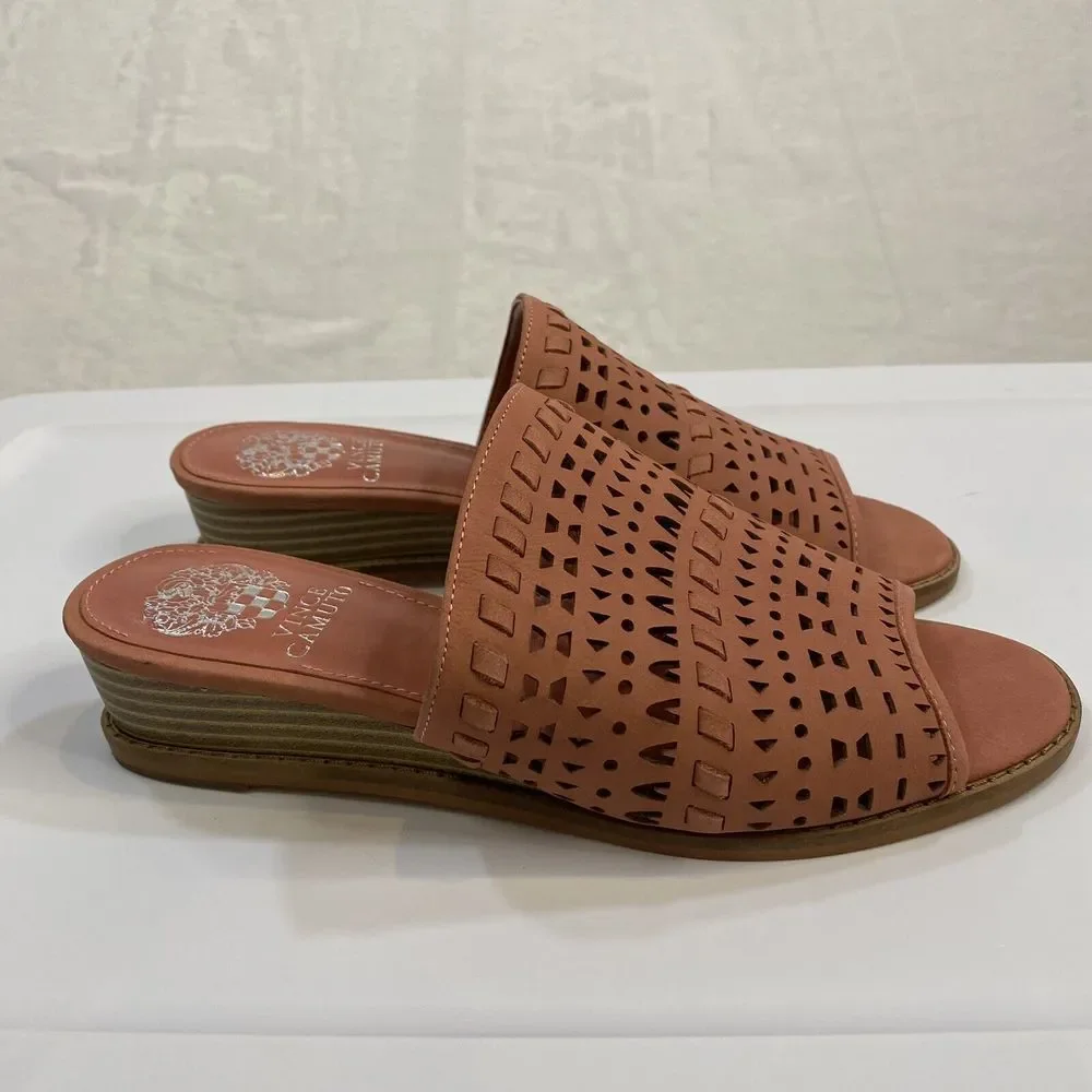 Vince‎ Camuto Leather Wedge Slide Wide Sandals Sushi 8 Wide NWOT